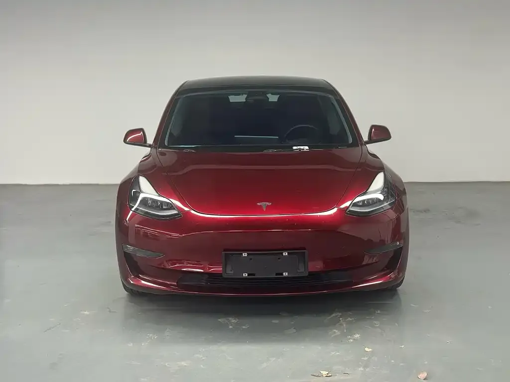Tesla Model 3 — фото 5