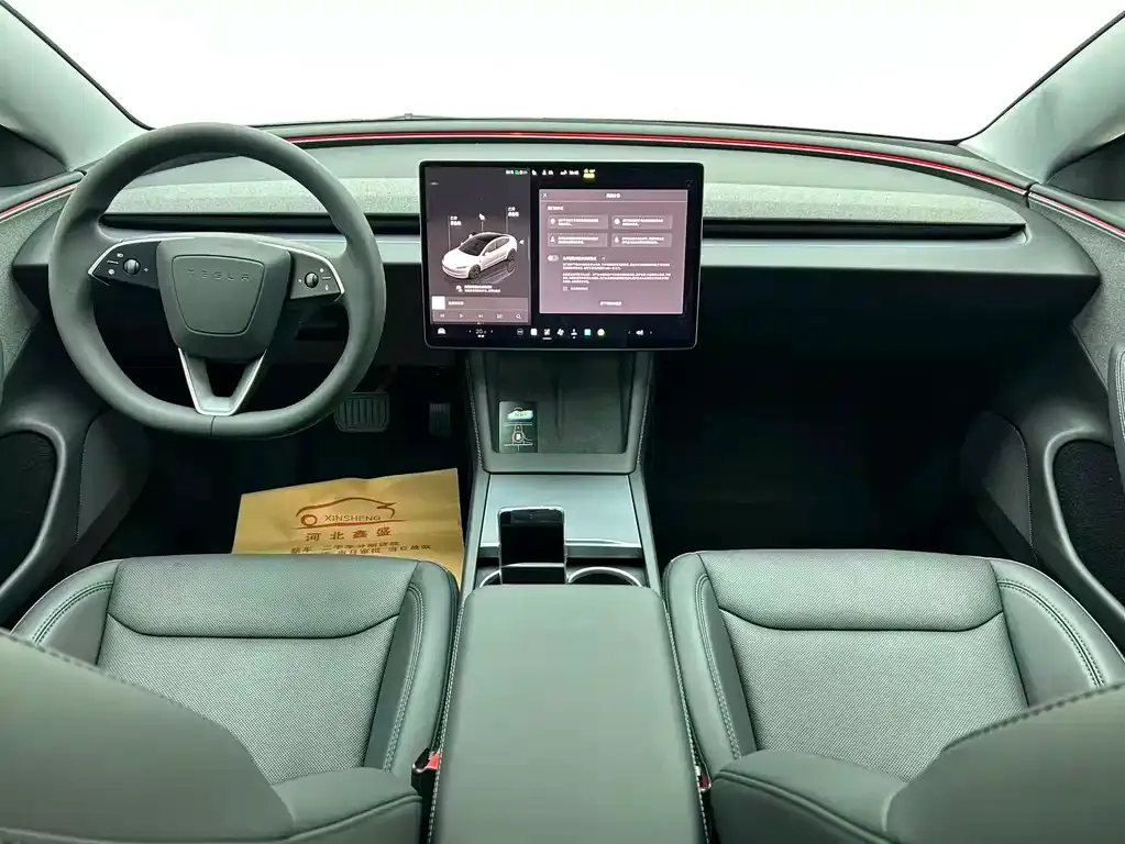 Tesla Model 3 — фото 5
