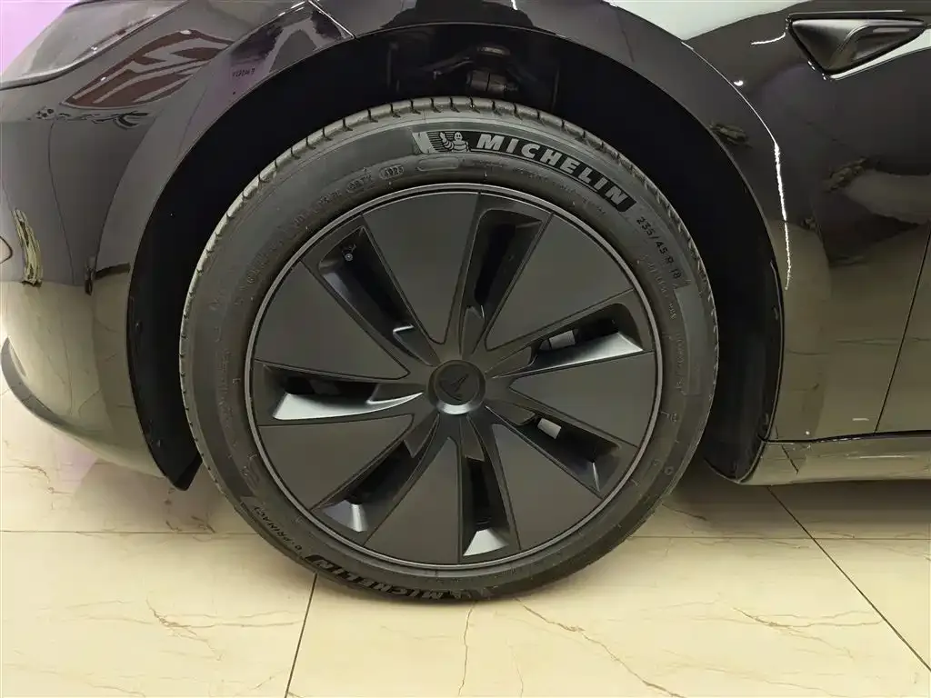 Tesla Model 3 2024 из CN, фото 6