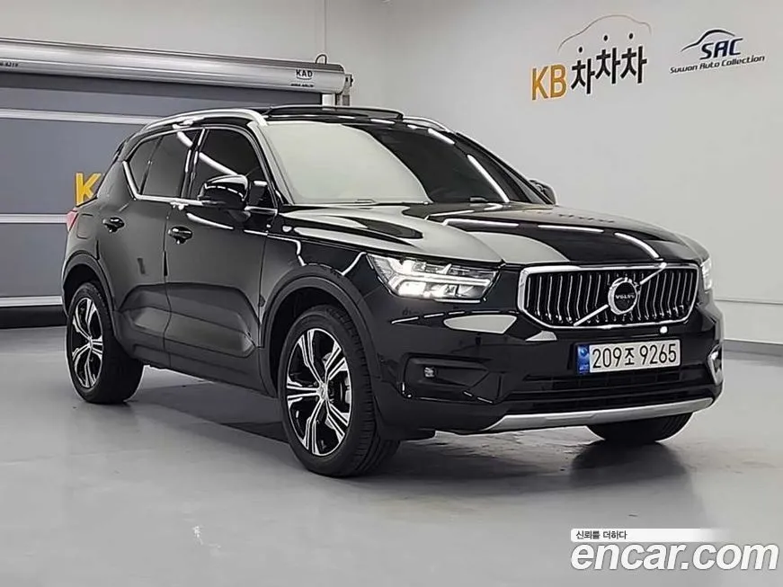 Volvo XC40 — фото 5