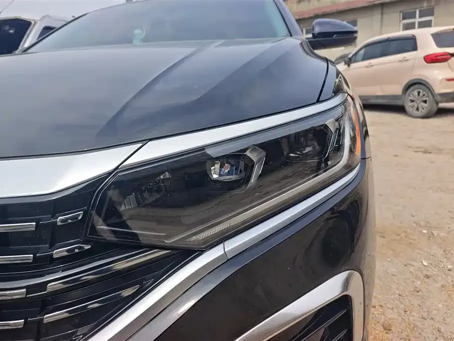 Volkswagen Passat — фото 4