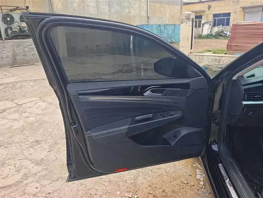 Volkswagen Passat — фото 5