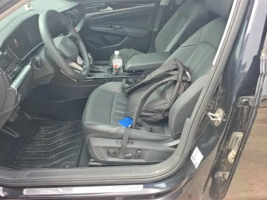 Volkswagen Passat — фото 9