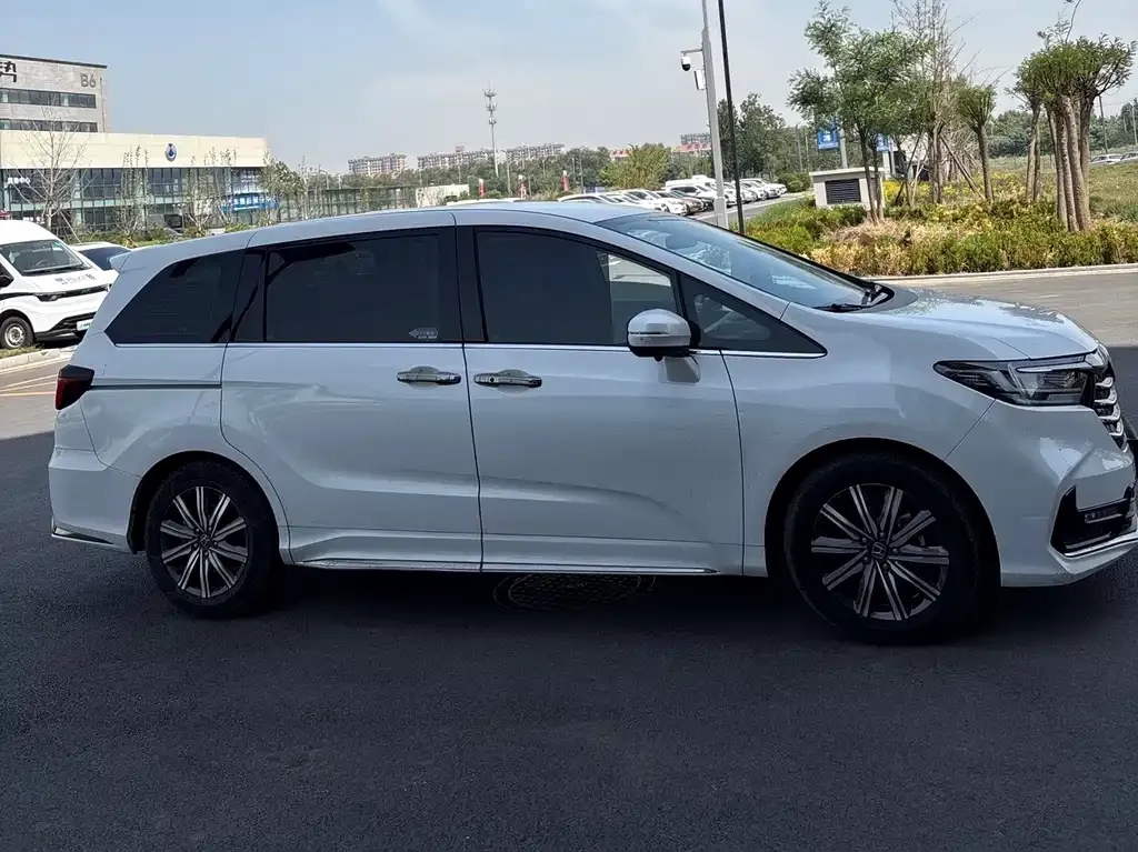 Honda Odyssey 2024 из CN, фото 9