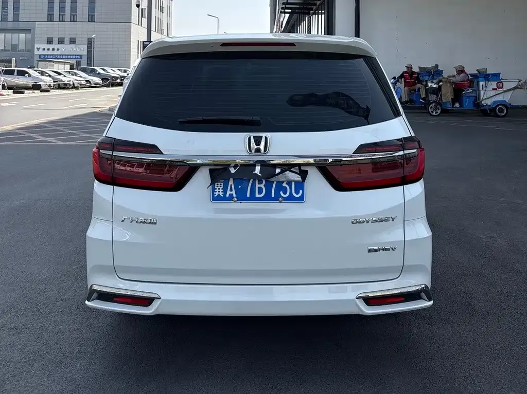 Honda Odyssey 2024 из CN, фото 2