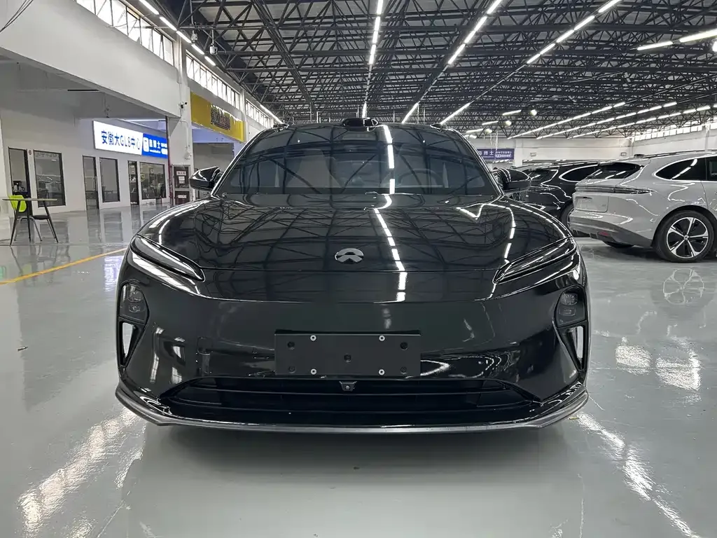 NIO ET5T — фото 9