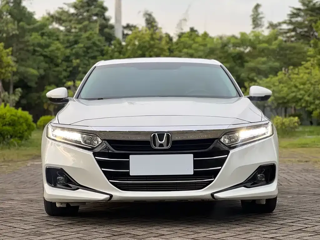 Honda Accord — фото 4