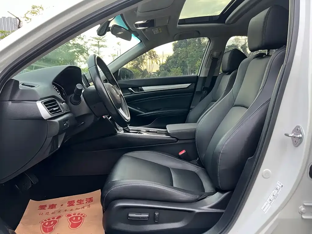 Honda Accord — фото 5