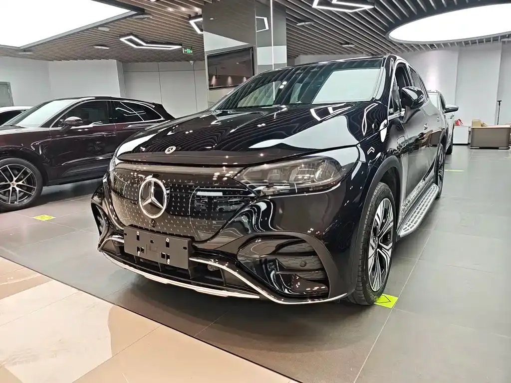 Mercedes-Benz EQE SUV