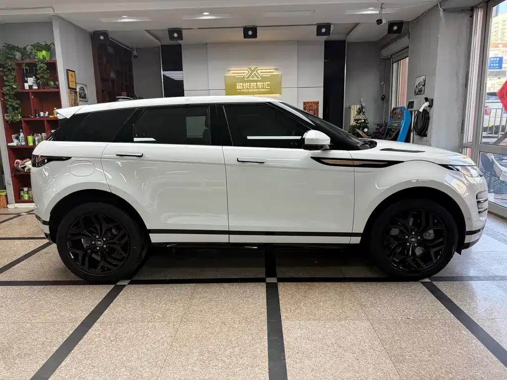 Land Rover Evoque — фото 8