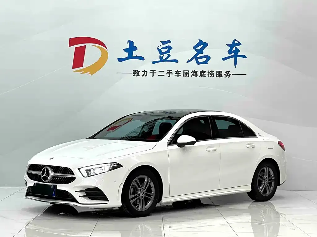 Mercedes-Benz A-Class — фото 1