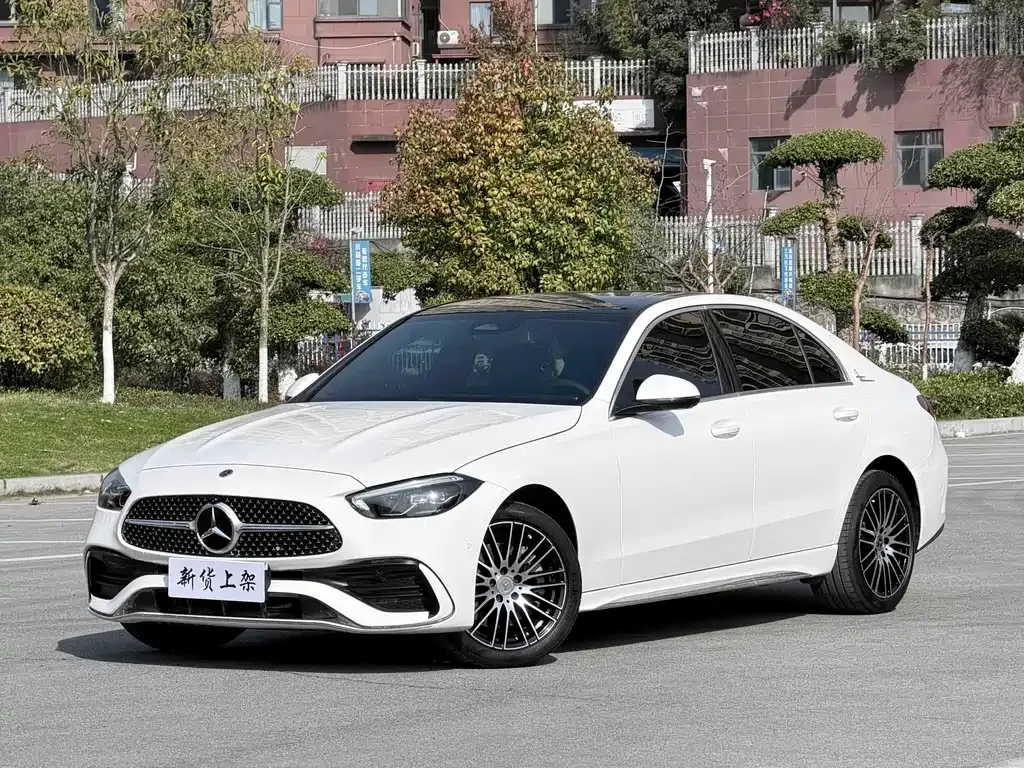 Mercedes-Benz C-Class — фото 1
