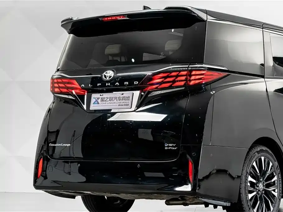 Toyota Alphard — фото 8