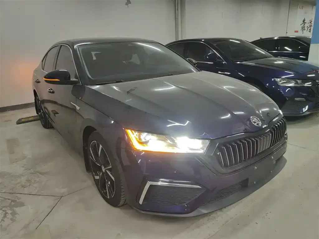 Skoda Octavia — фото 6