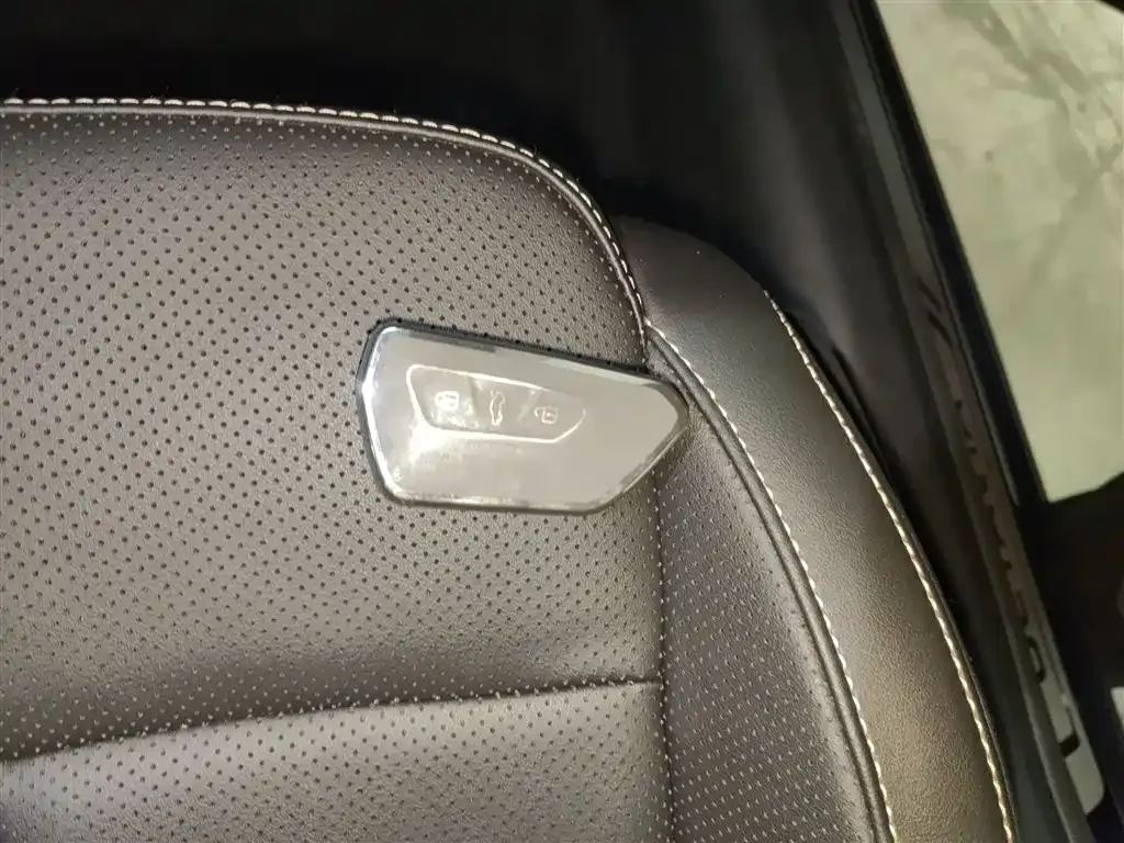 Skoda Octavia — фото 10
