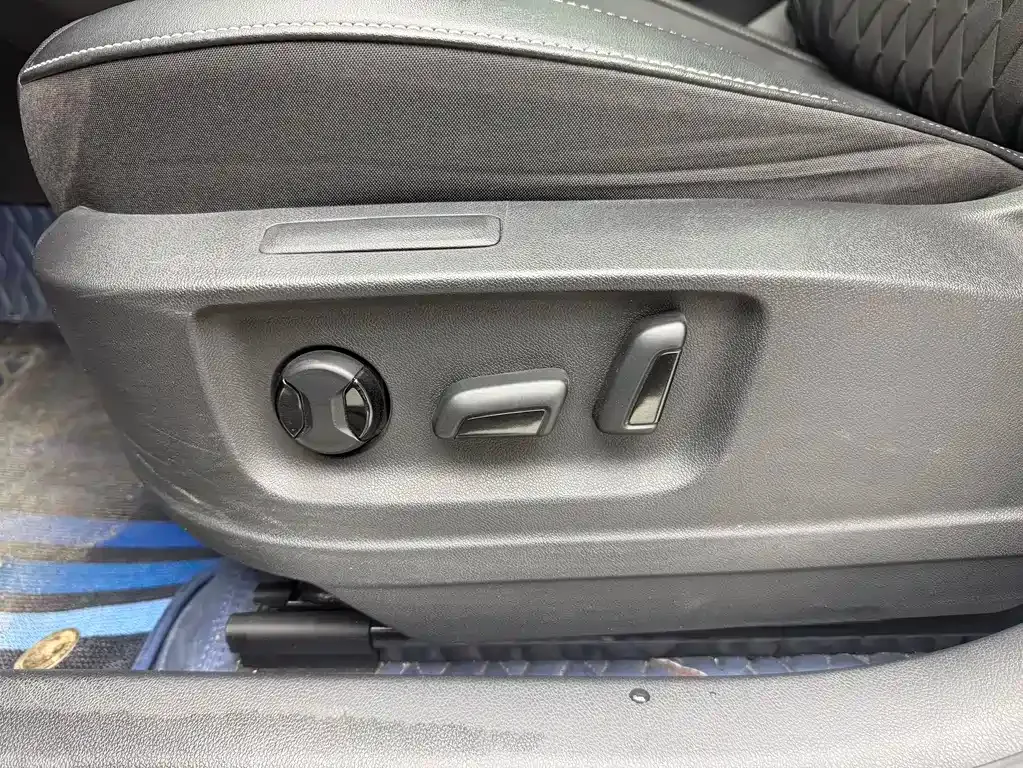 Skoda Karoq 2022 из CN, фото 9