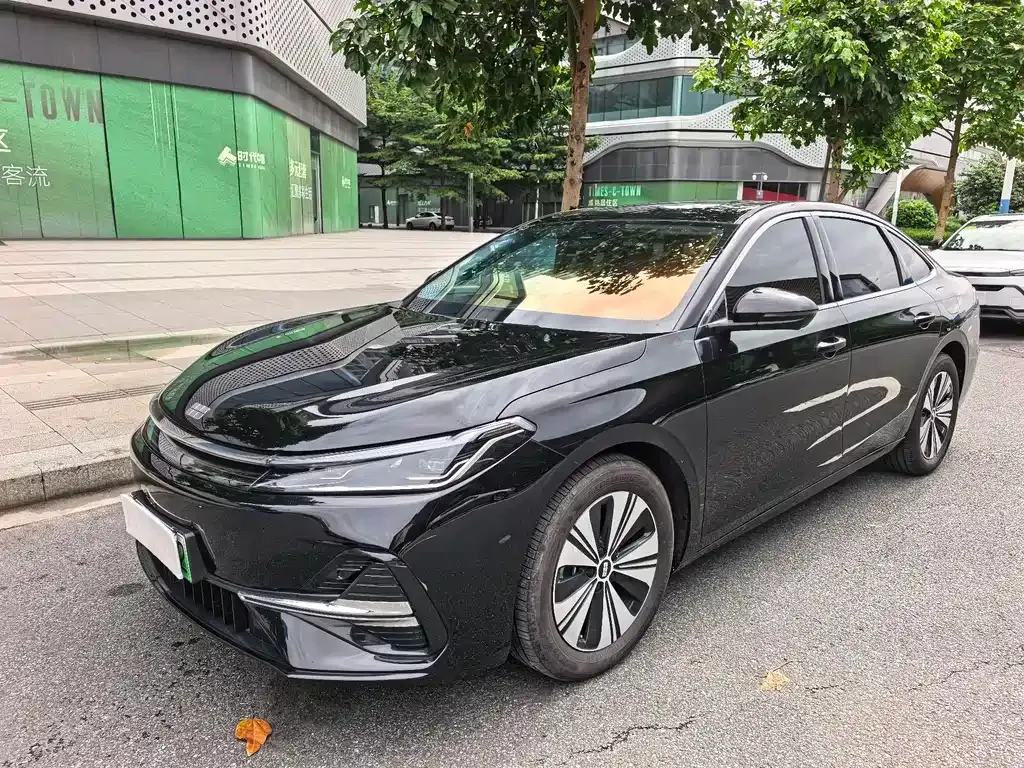 Geely 银河A7 EM