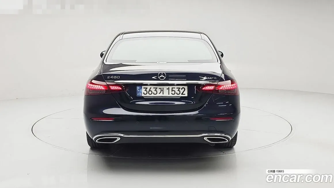 Mercedes-Benz E-Class — фото 5
