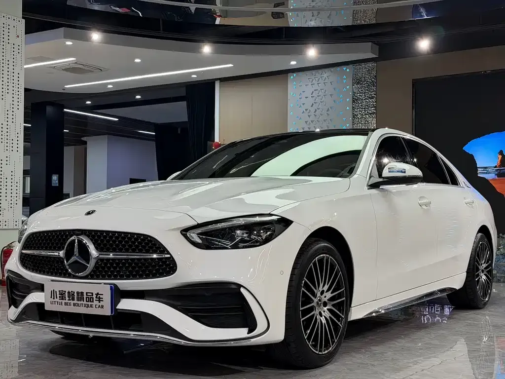 Mercedes-Benz C-Class — фото 1