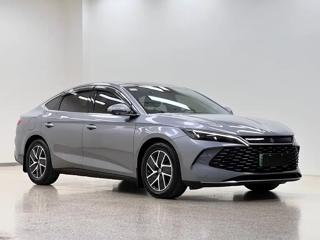 BYD Qin L — фото 8