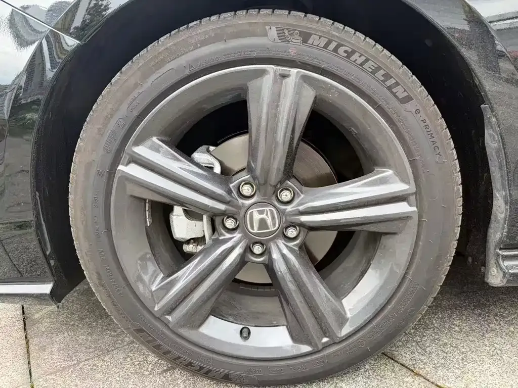 Honda Inspire — фото 10