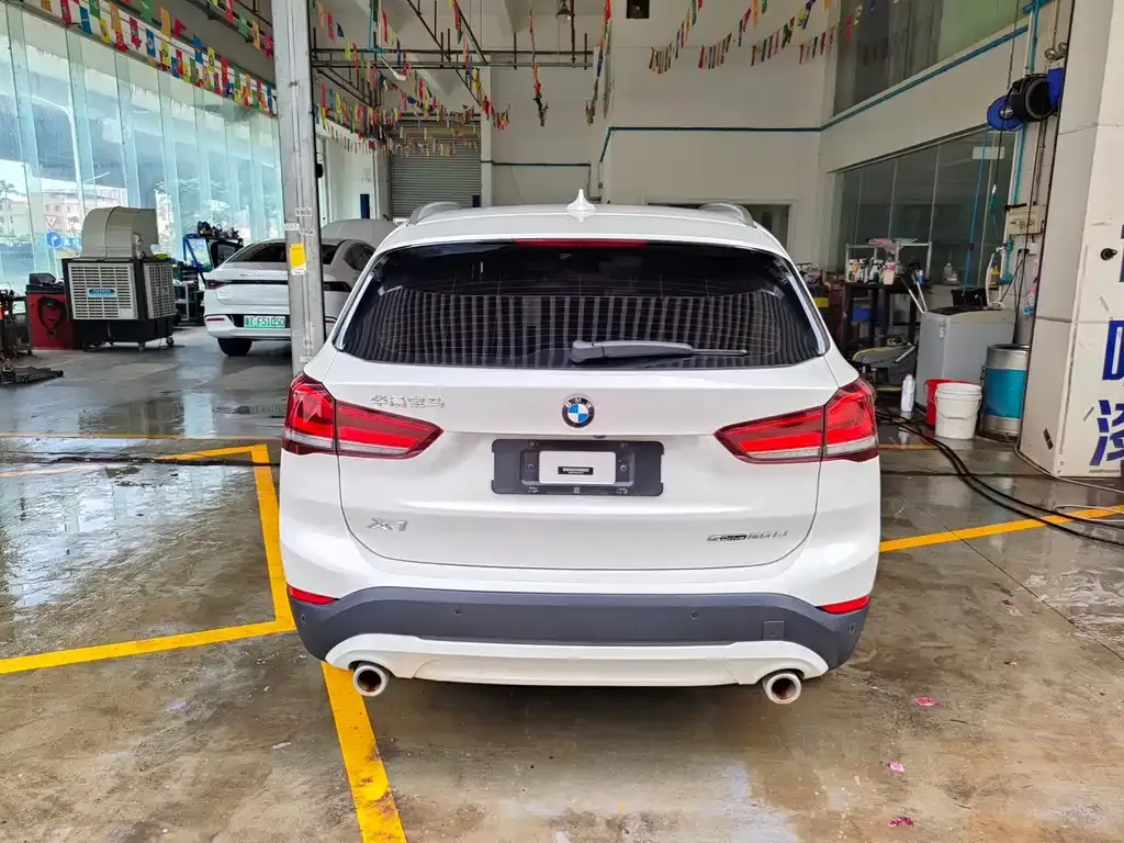 BMW X1 — фото 10