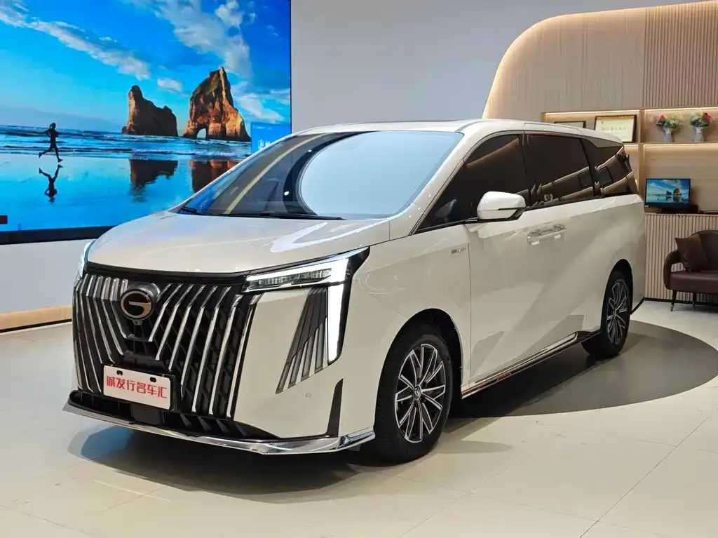 GAC Motor Trumpchi M8 — фото 1