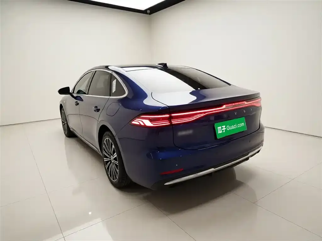 Geely Galaxy A7 2025 из CN, фото 3