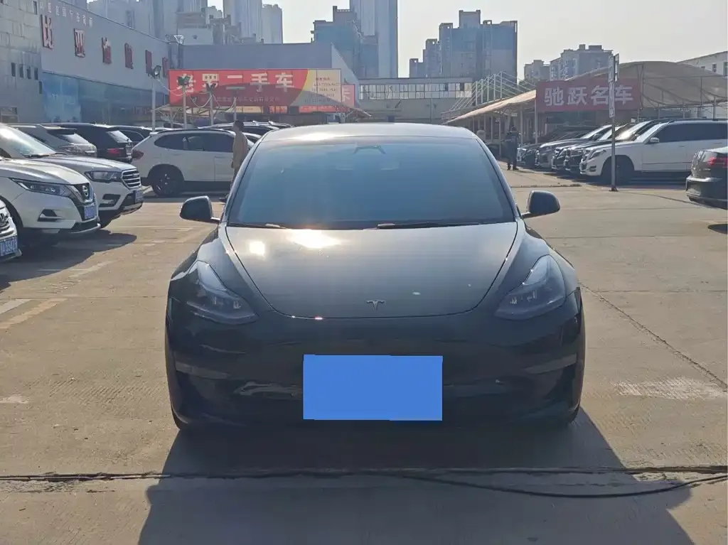 Tesla Model 3 — фото 2