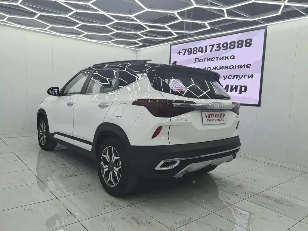 Kia KX3 2023 из CN, фото 2