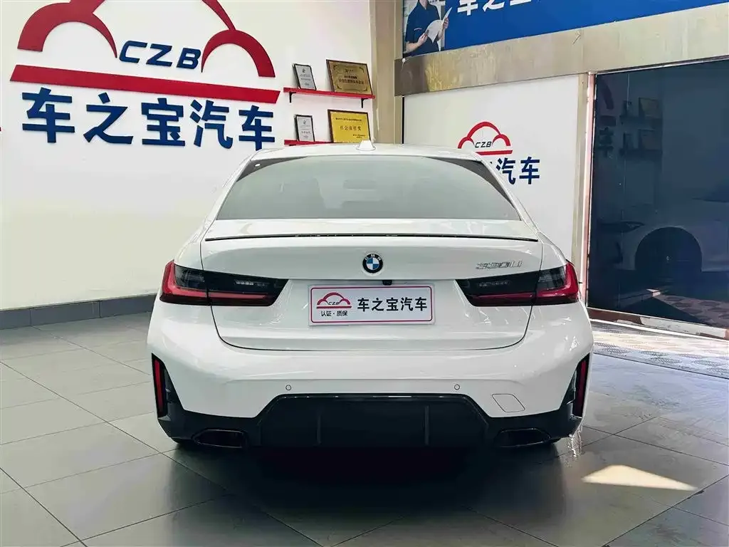 BMW 3 Series 2023 из CN, фото 10