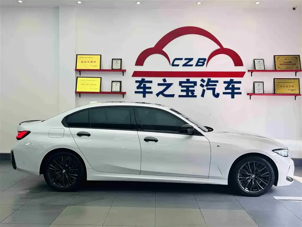 BMW 3 Series 2023 из CN, фото 6