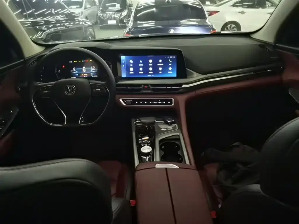 Changan CS75PLUS — фото 2