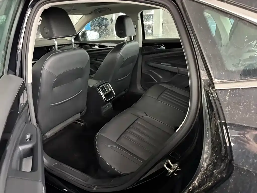 Volkswagen Passat — фото 3
