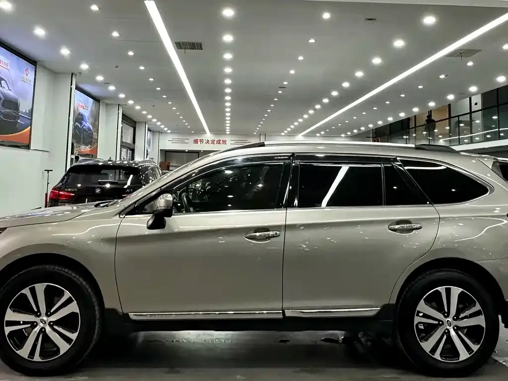 Subaru Outback 2021 из CN, фото 2