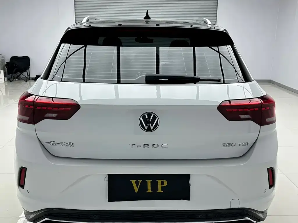 Volkswagen T-Roc — фото 3