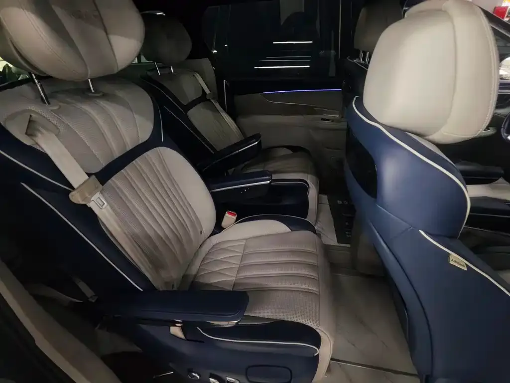Roewe iMAX8 — фото 6