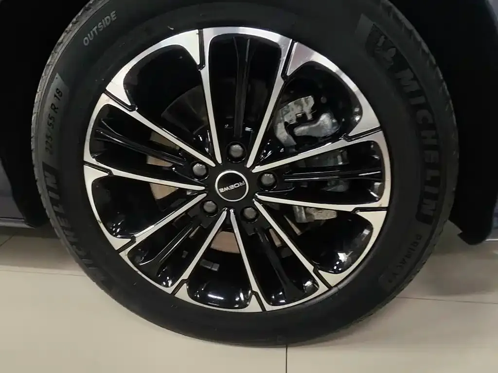 Roewe iMAX8 — фото 7