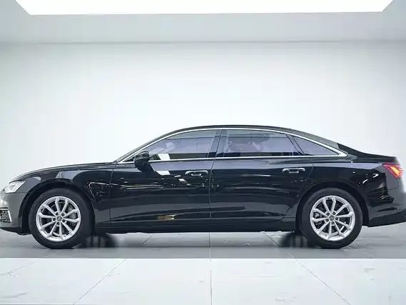 Audi A6L 2021 из CN, фото 9