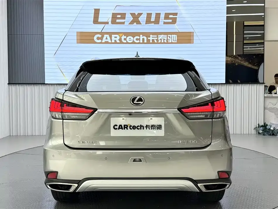 Lexus RX — фото 6