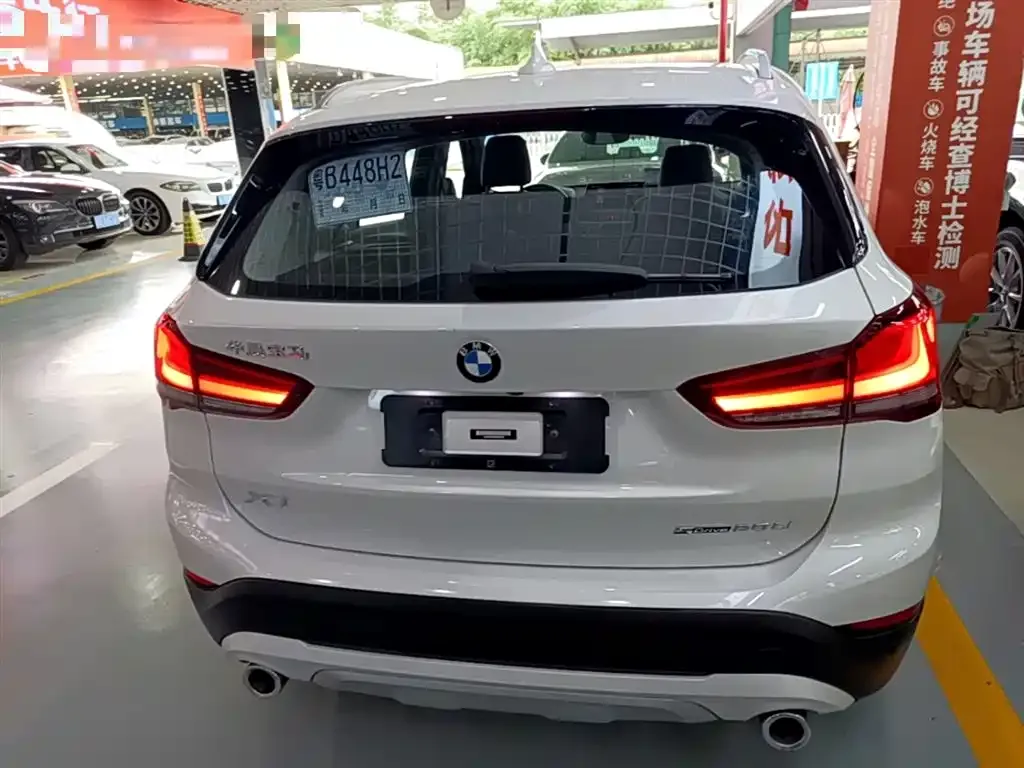 BMW X1 — фото 9