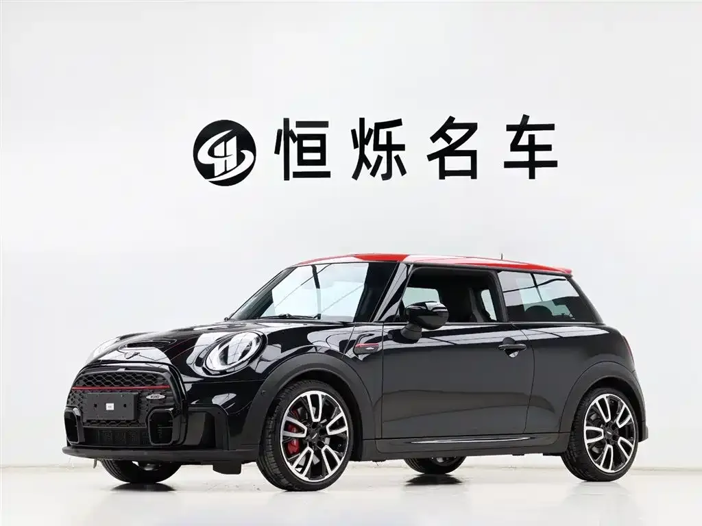 MINI JCW (John Cooper Works) — фото 1
