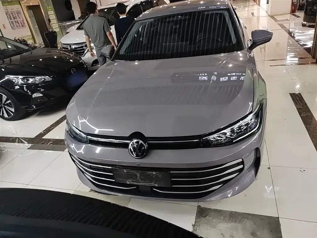 Volkswagen Passat — фото 2