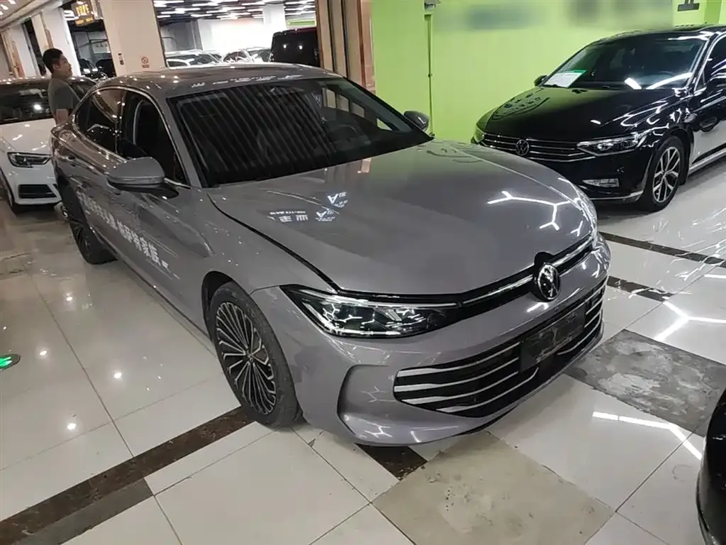 Volkswagen Passat — фото 7