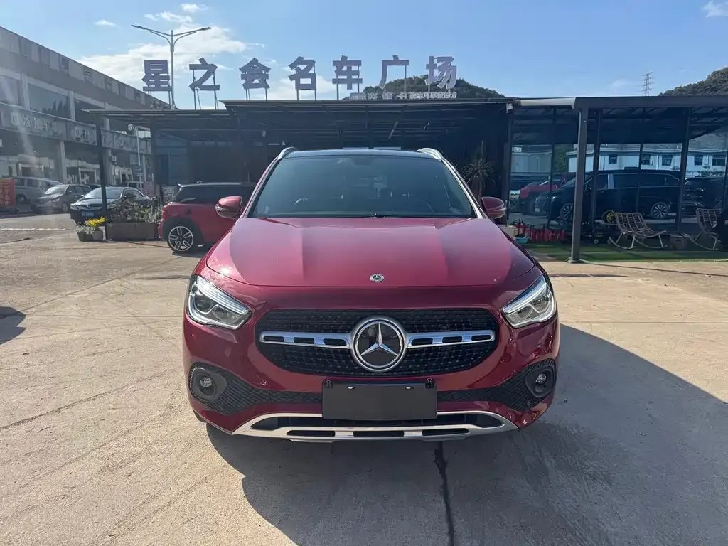 Mercedes-Benz GLA — фото 6