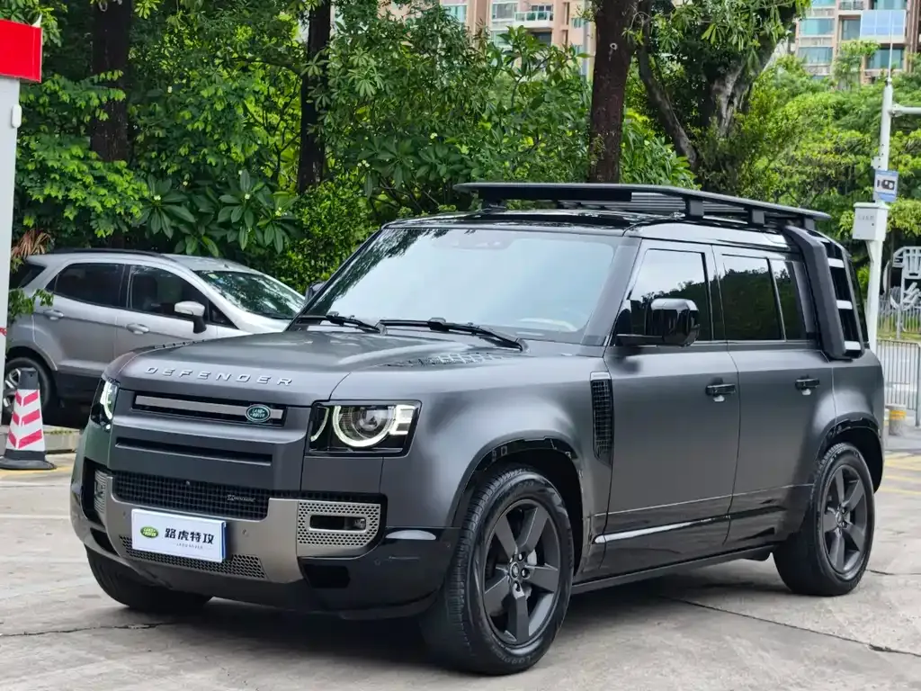 Land Rover Defender — фото 1