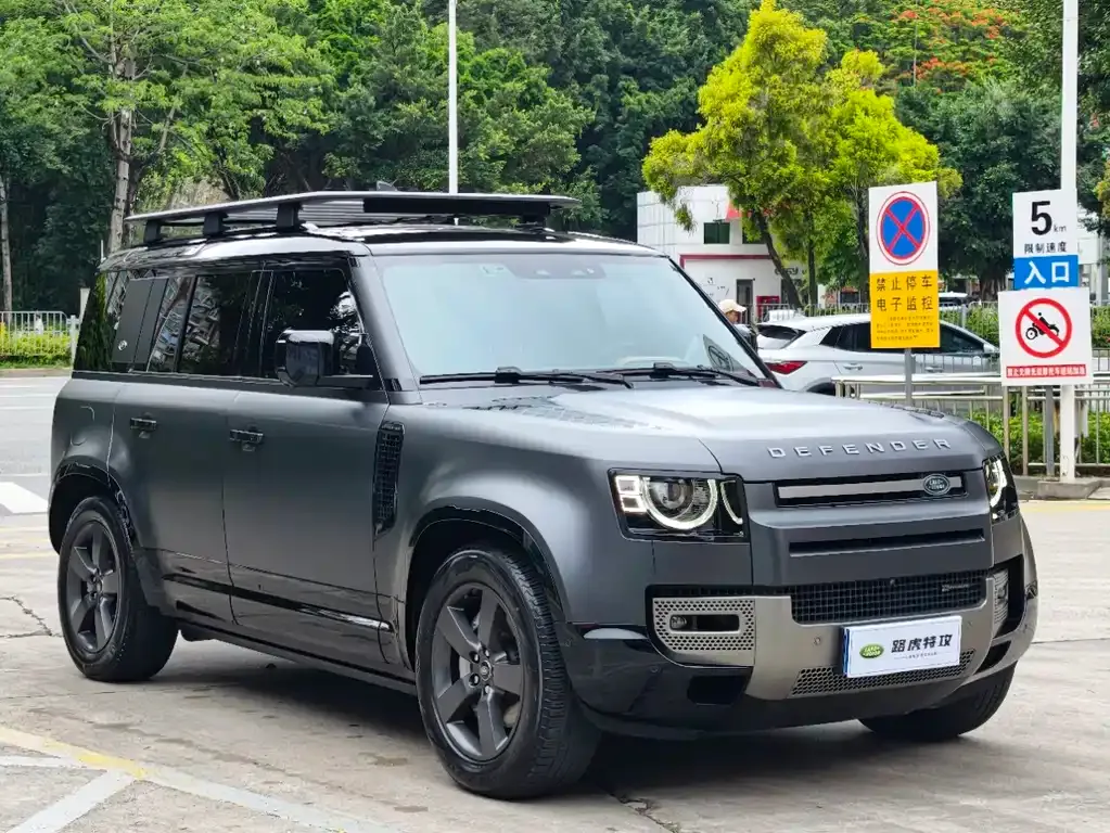 Land Rover Defender — фото 10