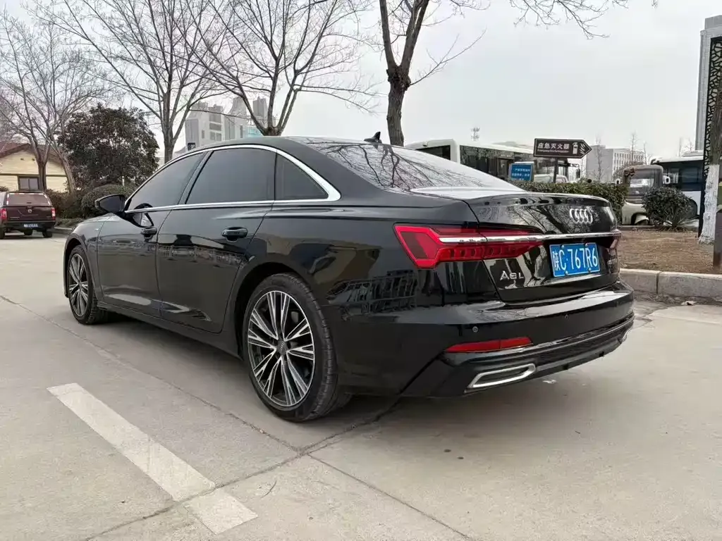 Audi A6L — фото 5