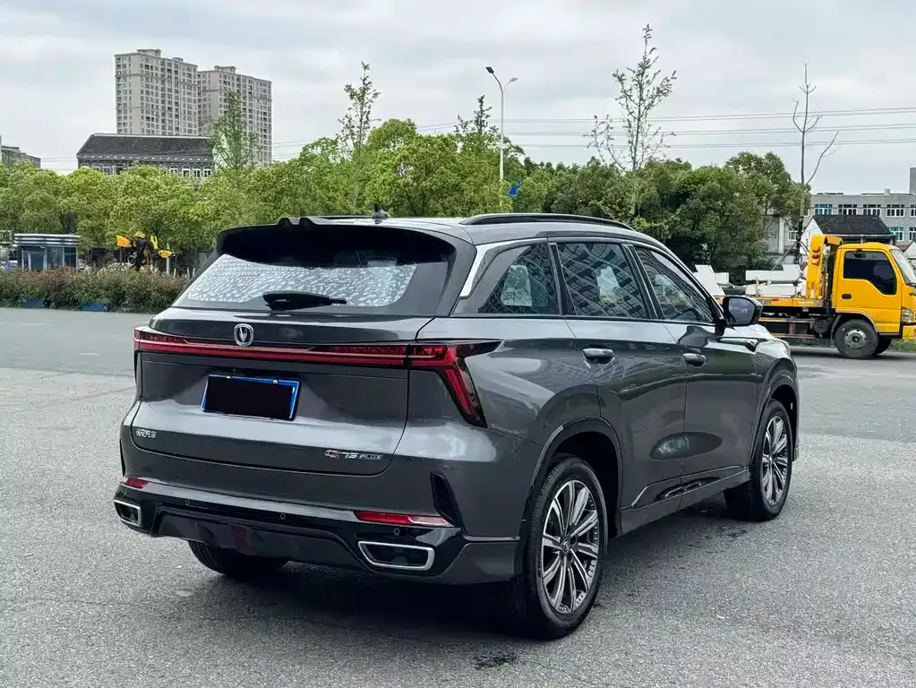 Changan CS75PLUS — фото 9