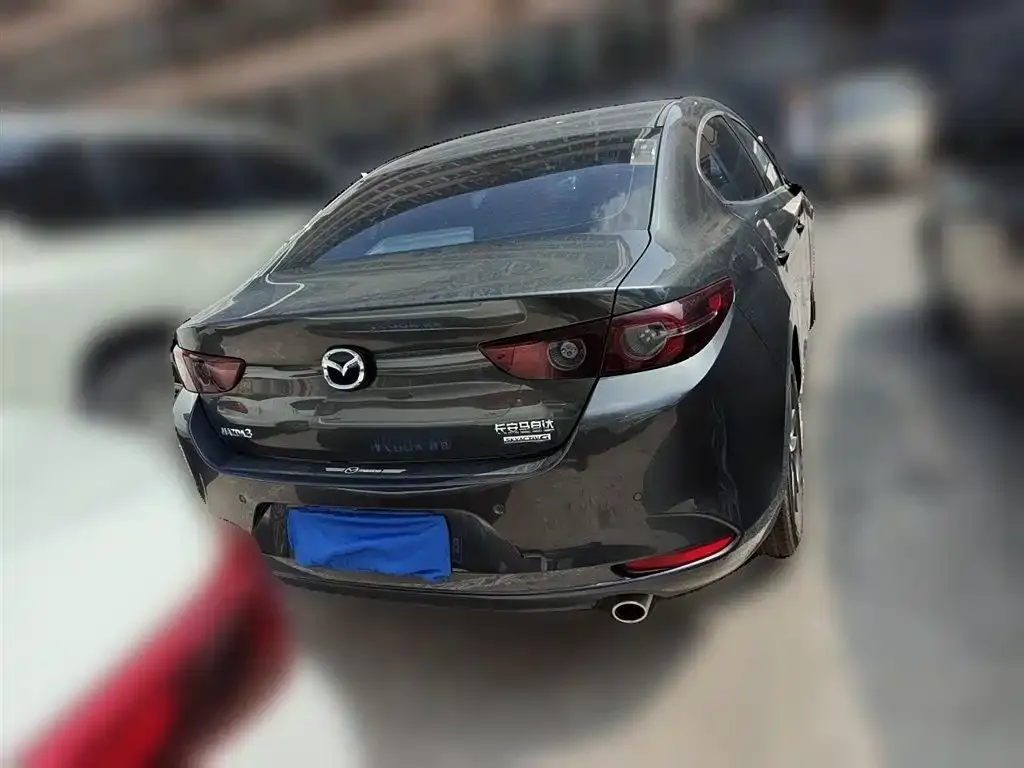 Mazda 3 Axela — фото 10